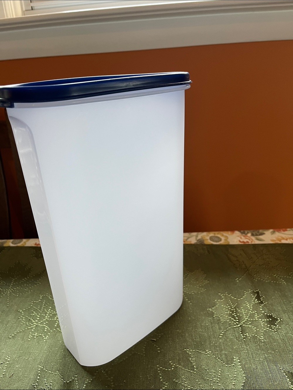 Tupperware Modular Mates 12 1/4 cup capacity (2.9 litres)